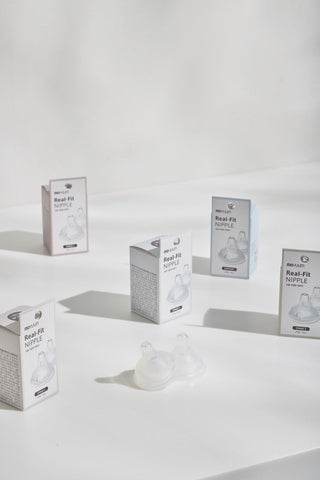 Moyuum 02 pcs Real-Fit Baby Bottle Nipple – Soft, Premium Material, Anti-Colic Air Valve, Safe & BPA-Free, Mom-Designed Comfort 5+ months (Stage 3)